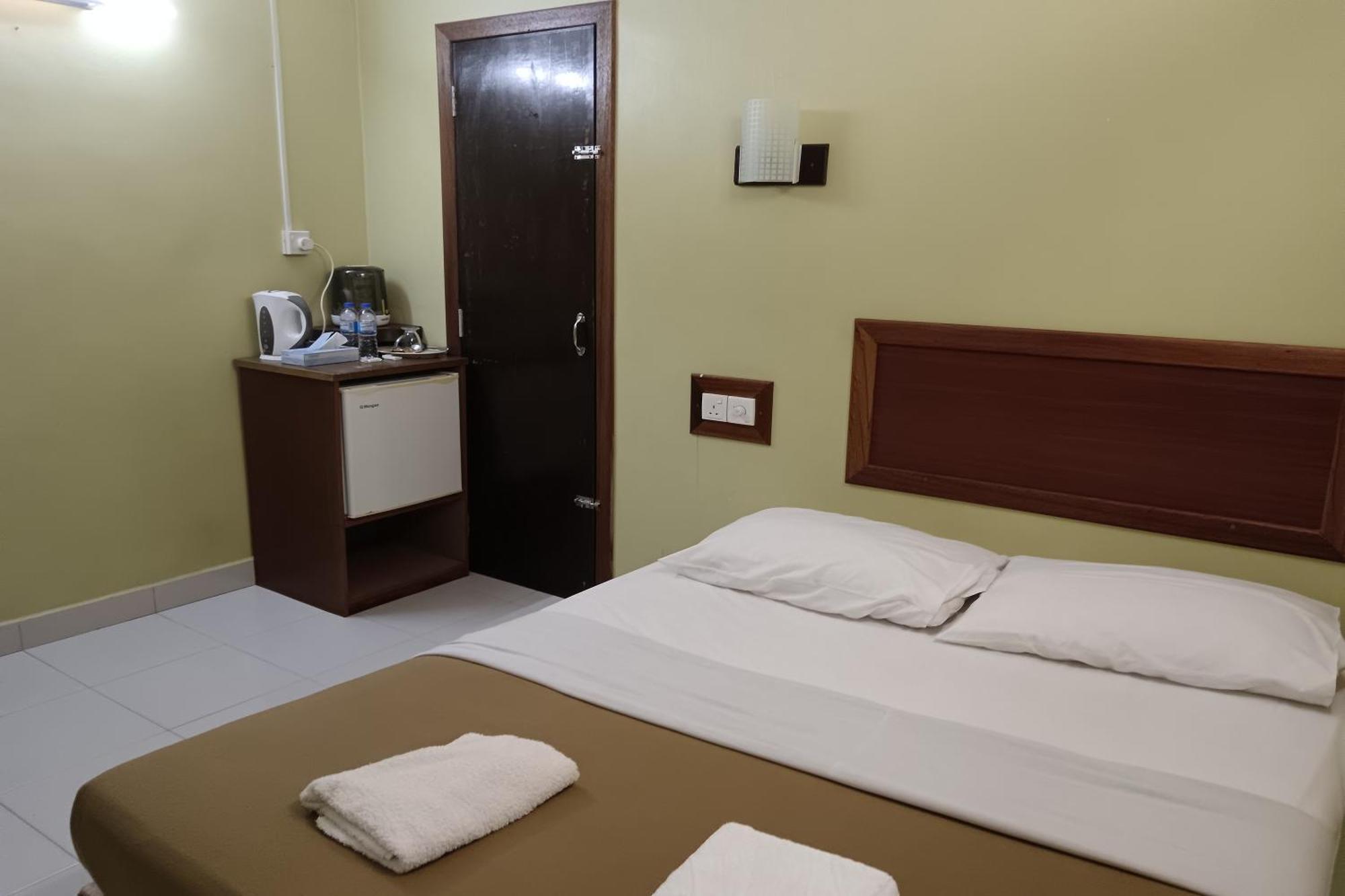 Fins Hotel, Алор-Сетар Экстерьер фото